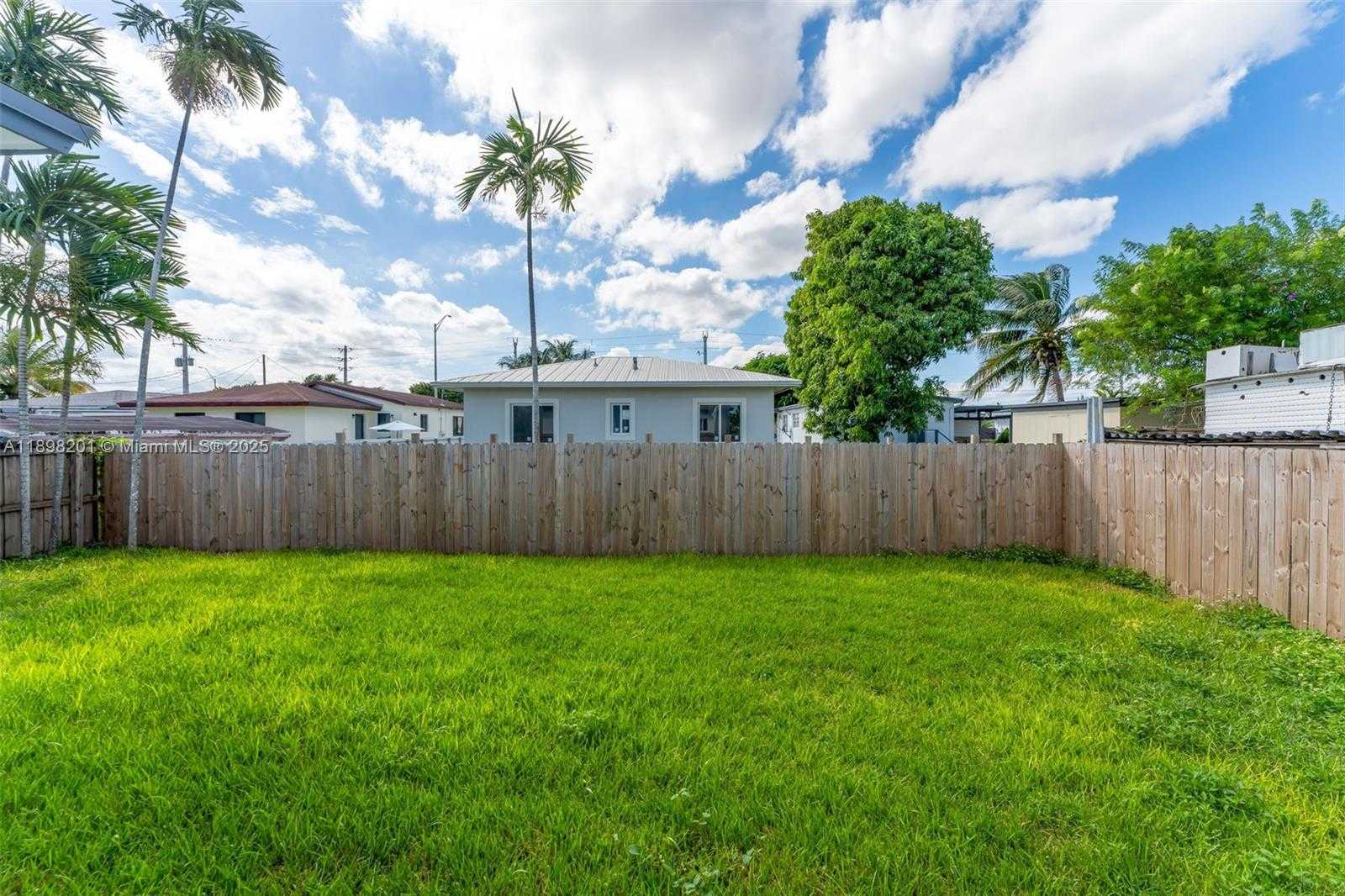 Small Image of 3840 SOUTH WEST 91ST AVE, Miami Number 21