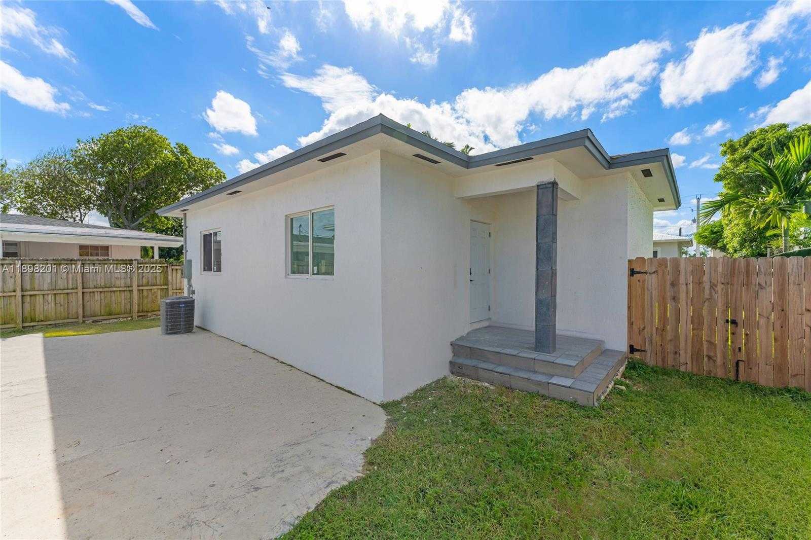 Small Image of 3840 SOUTH WEST 91ST AVE, Miami Number 24