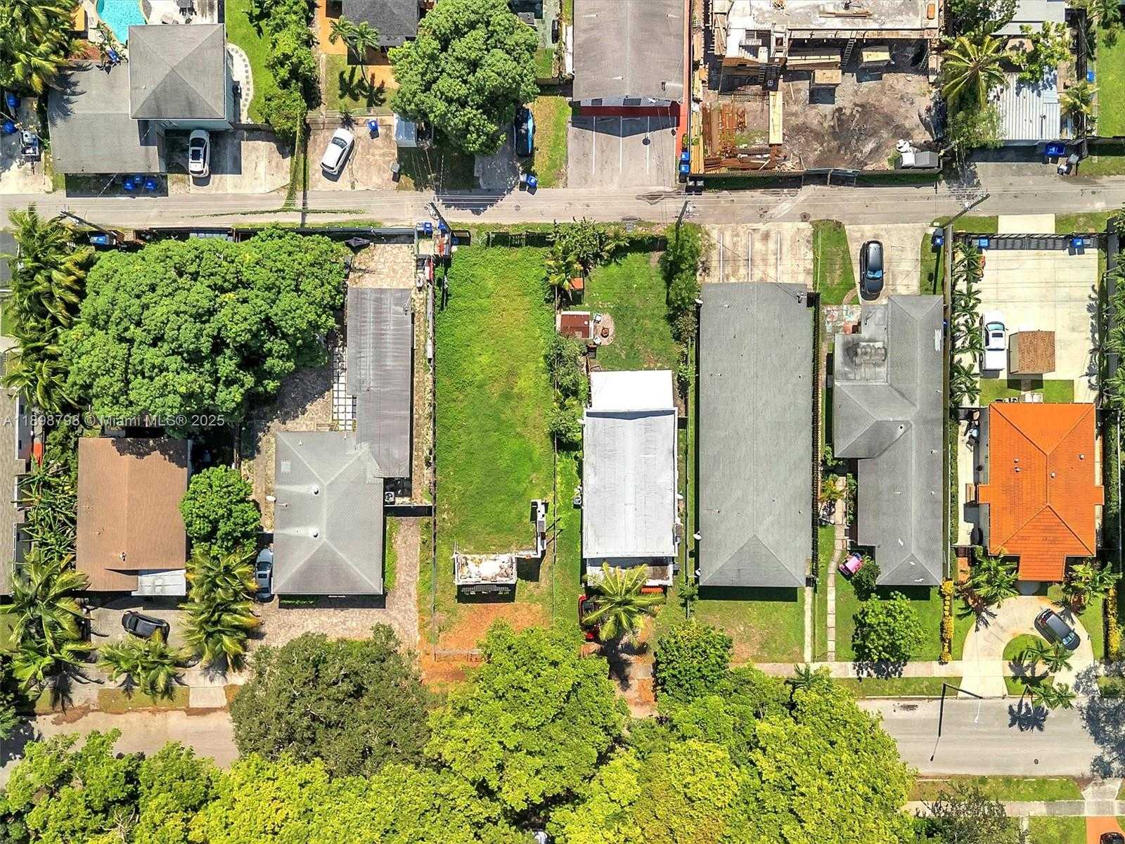 Small Image of 1932 DEWEY ST, Hollywood Number 11