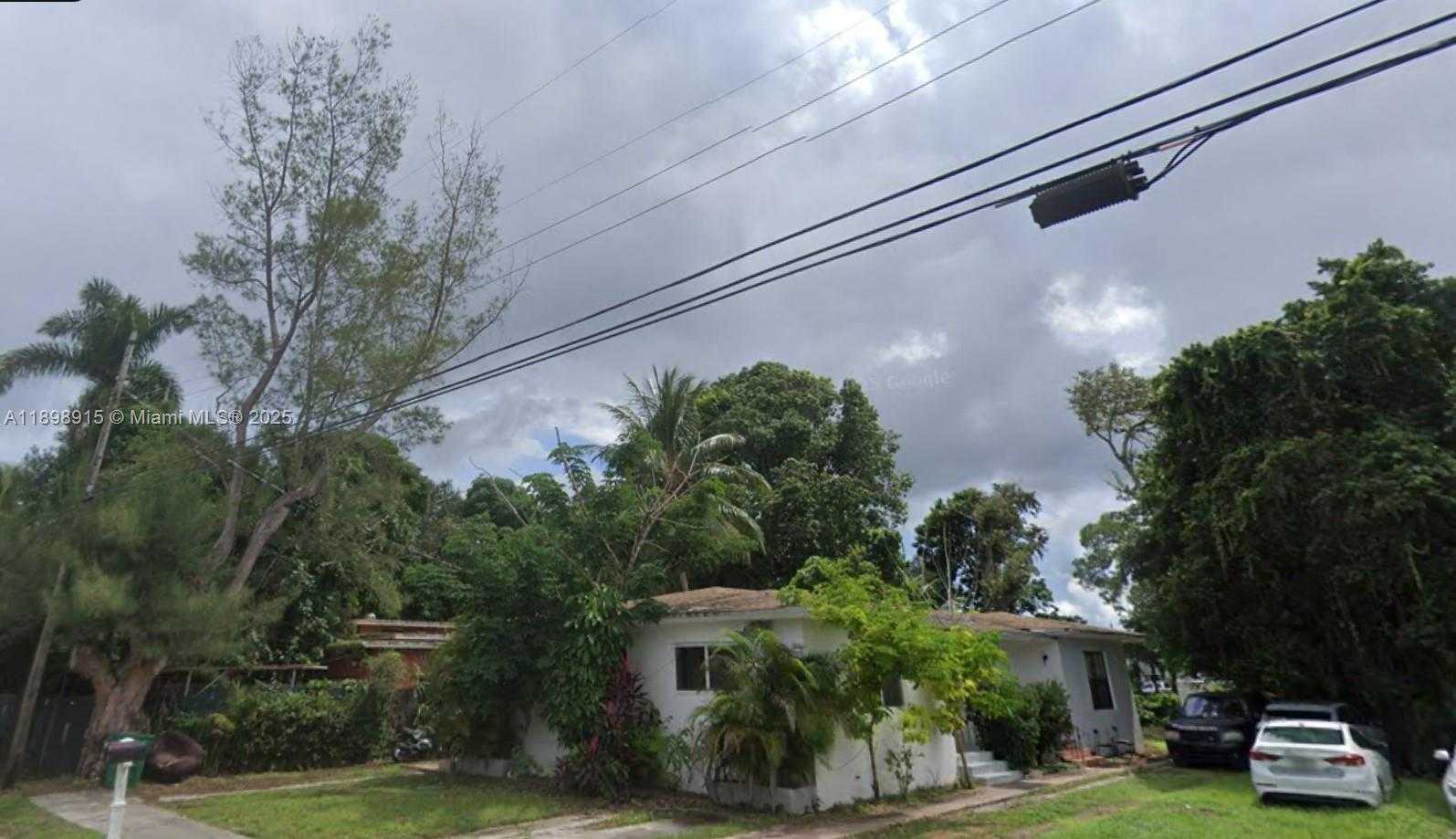 Small Image of 1230 NORTH EAST 148TH ST, Miami Number 9