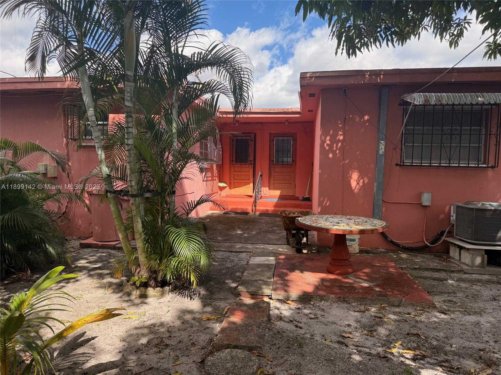 Small Image of 36 EAST 17TH ST #2, Hialeah Number 10