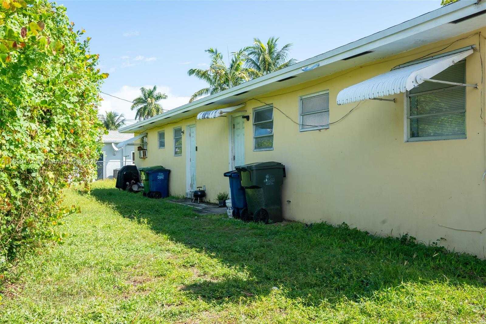 Small Image of Hallandale Beach Number 10