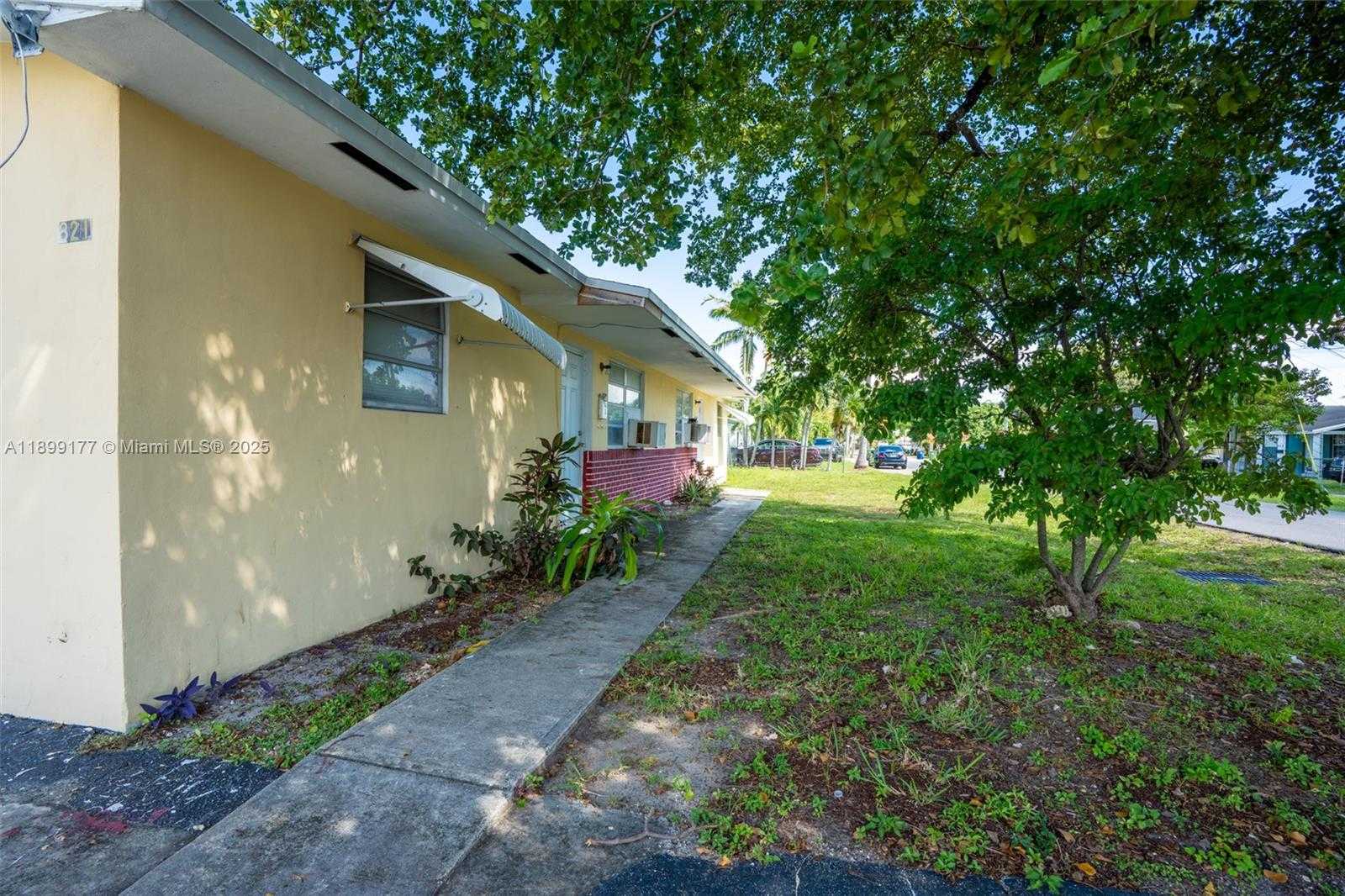 Small Image of Hallandale Beach Number 6