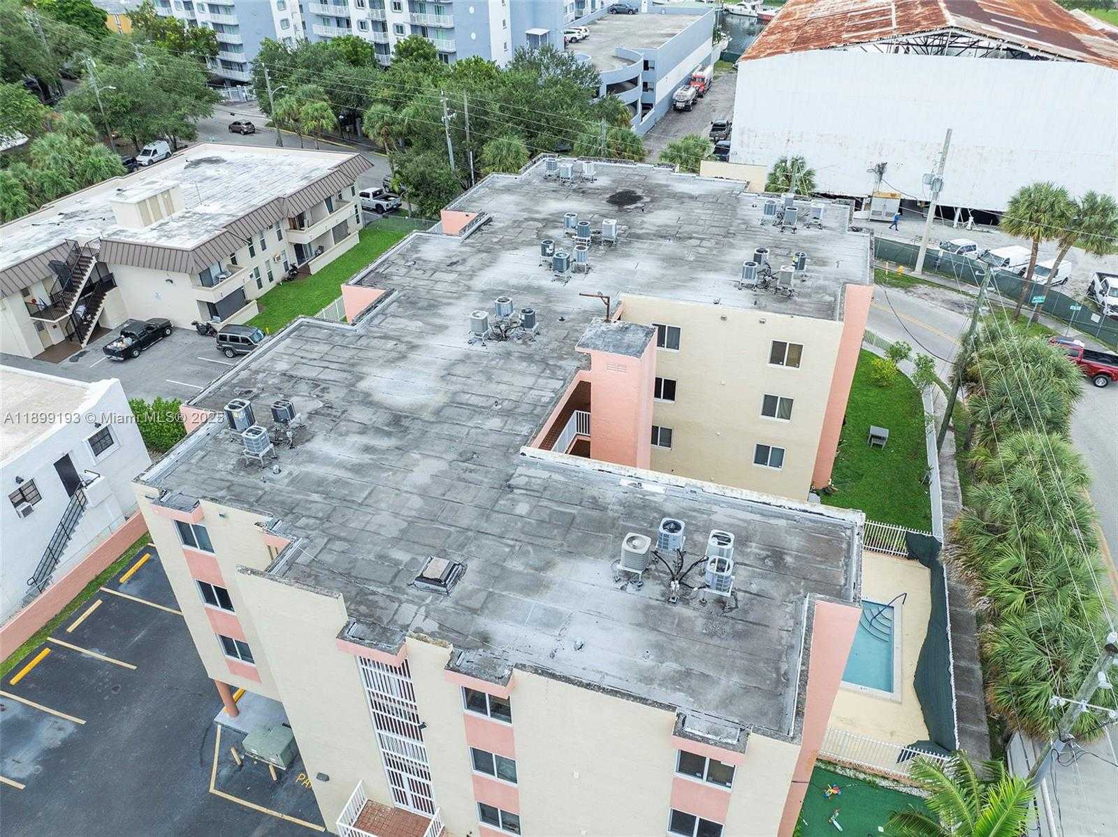 Small Image of 2400 NORTH WEST 16TH ST RD #27, Miami Number 20