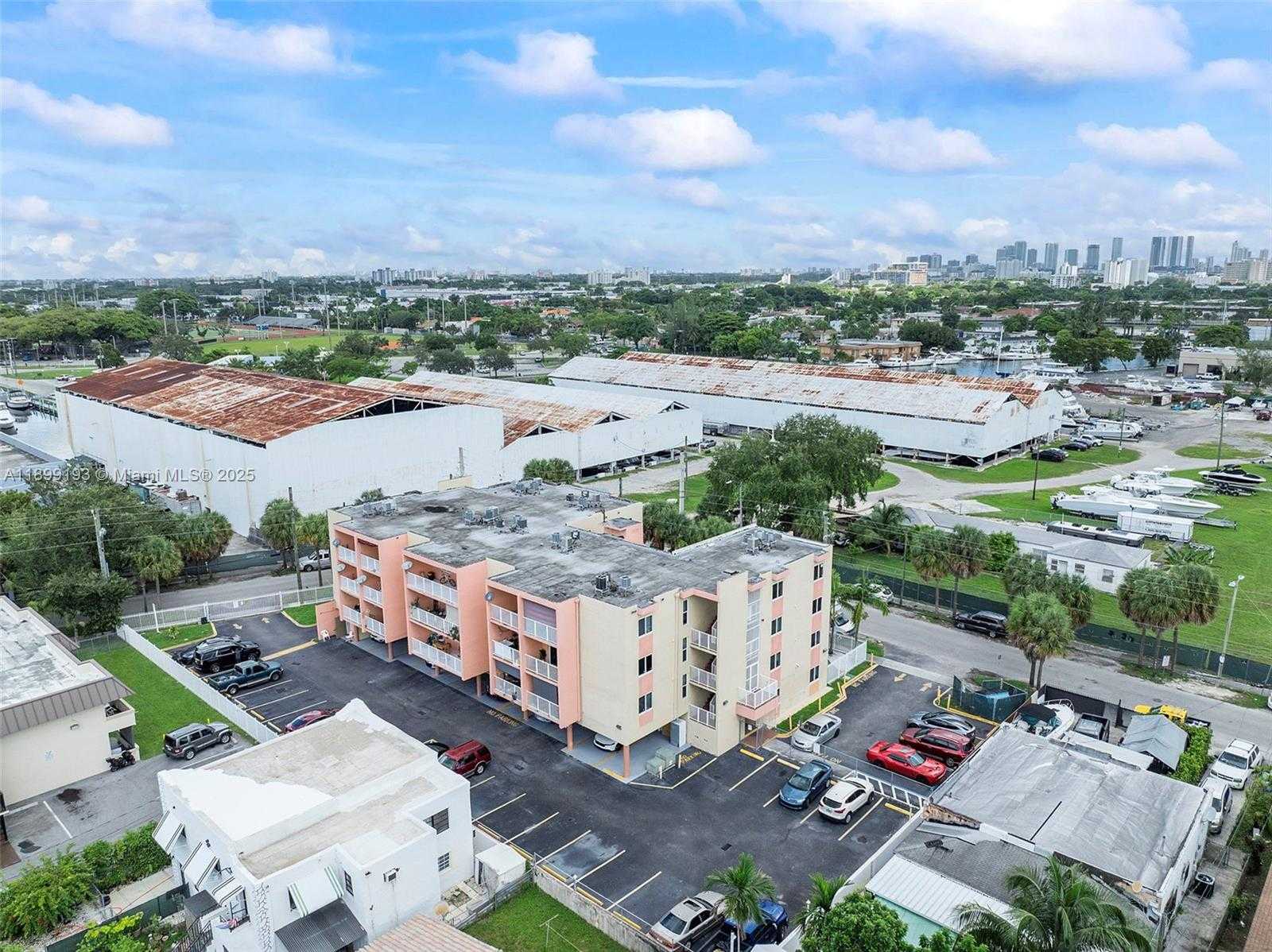 Small Image of 2400 NORTH WEST 16TH ST RD #27, Miami Number 32