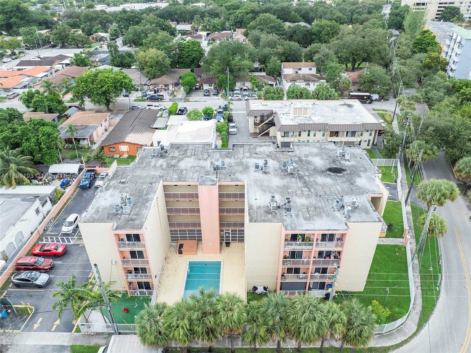 Small Image of 2400 NORTH WEST 16TH ST RD #27, Miami Number 35