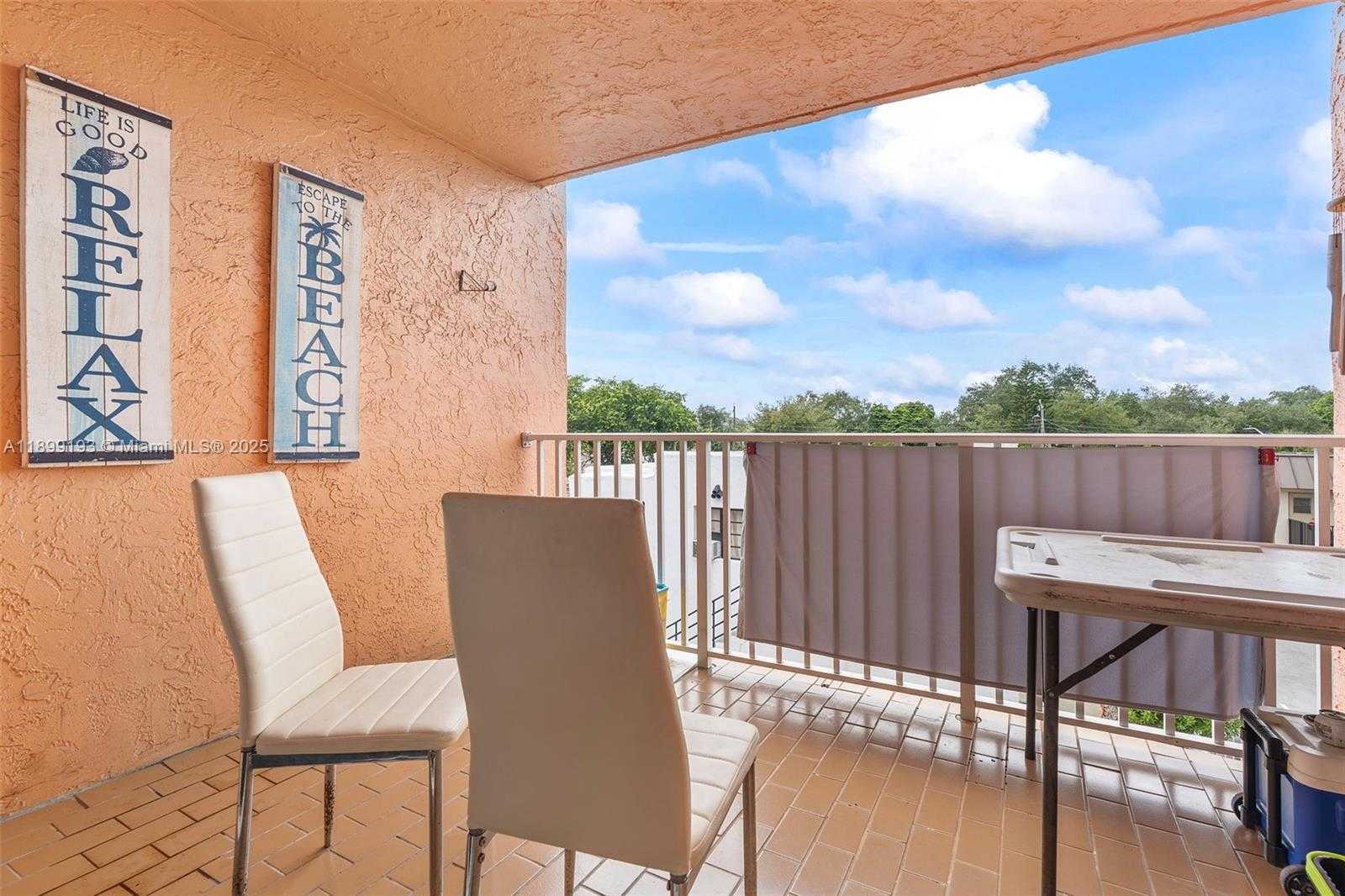 Small Image of 2400 NORTH WEST 16TH ST RD #27, Miami Number 44