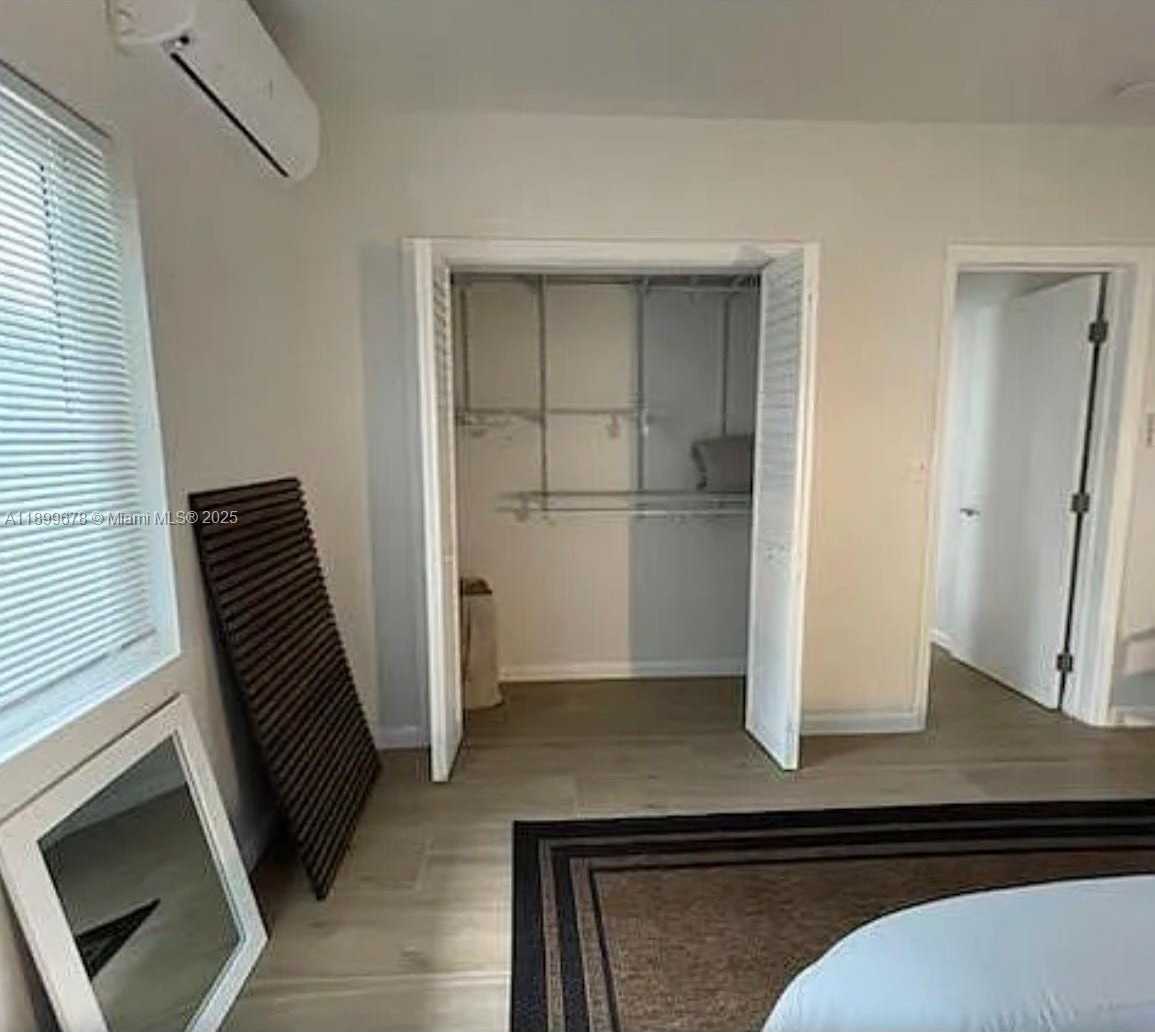 Small Image of 1004 WEST LAS OLAS BLVD, Fort Lauderdale Number 15