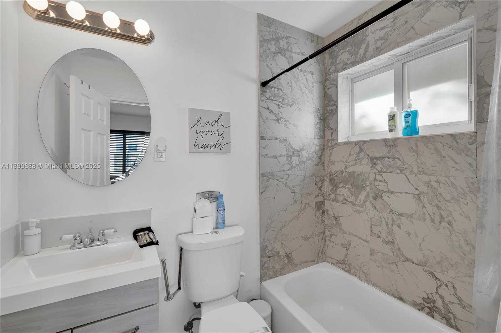 Small Image of 3181 NORTH WEST 5TH AVE, Miami Number 12