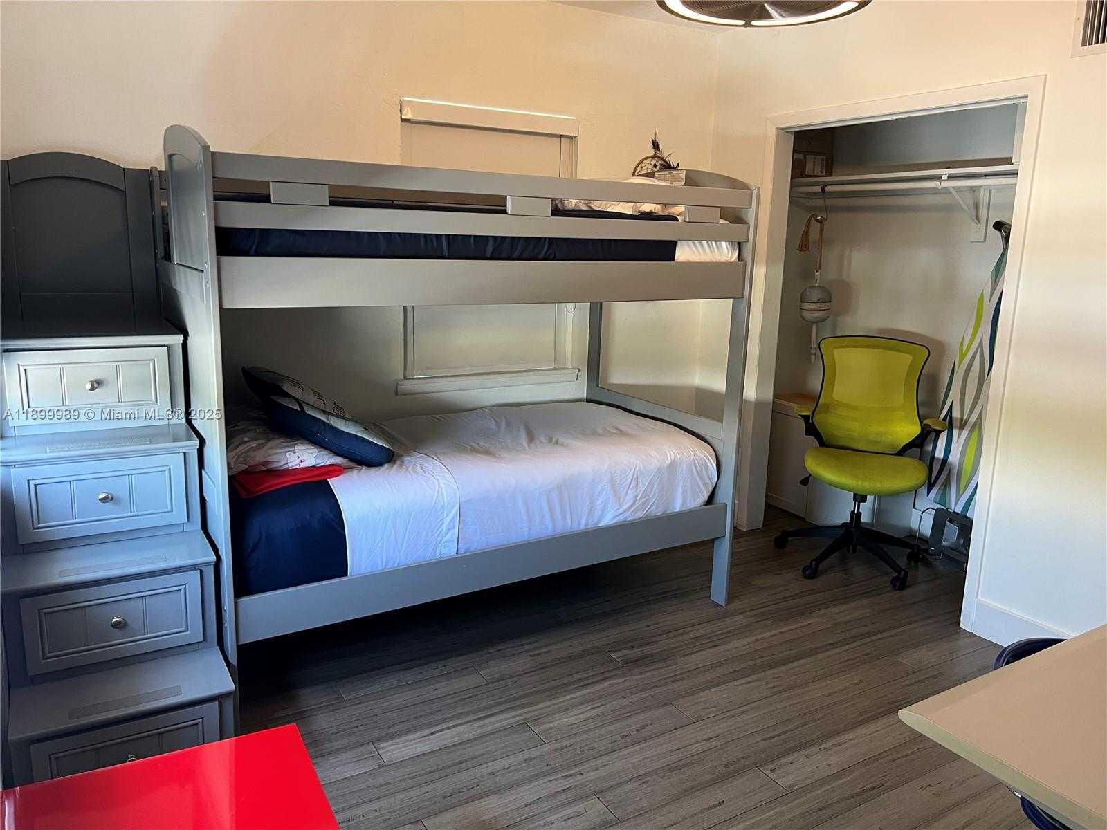 Small Image of 3680 SOUTH WEST 13TH TER, Miami Number 11