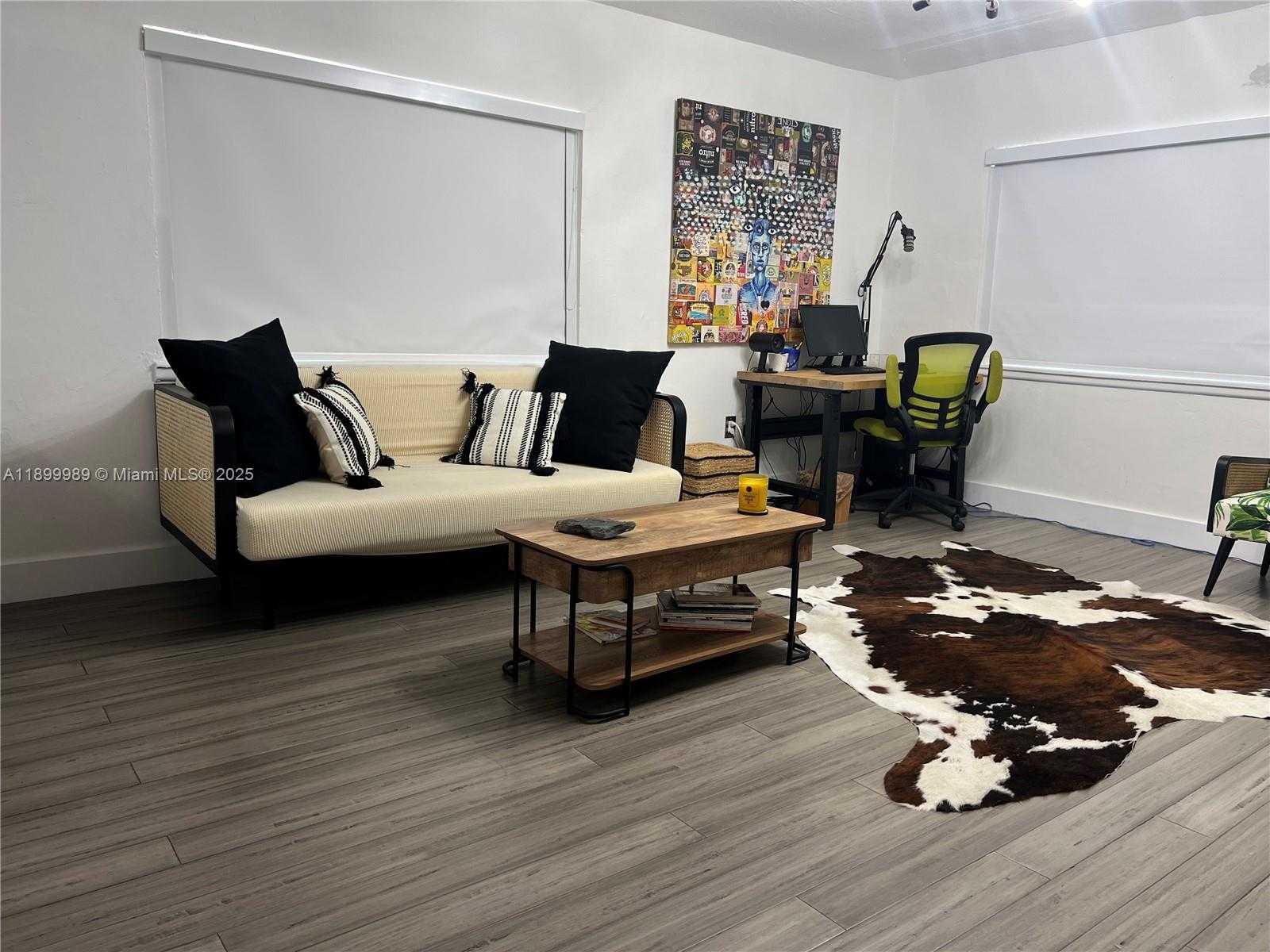 Small Image of 3680 SOUTH WEST 13TH TER, Miami Number 8