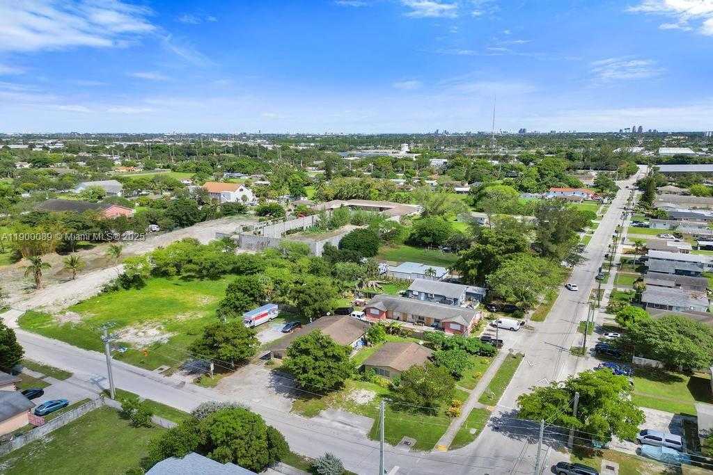 Small Image of 2321 NORTH WEST 20TH ST, Fort Lauderdale Number 10