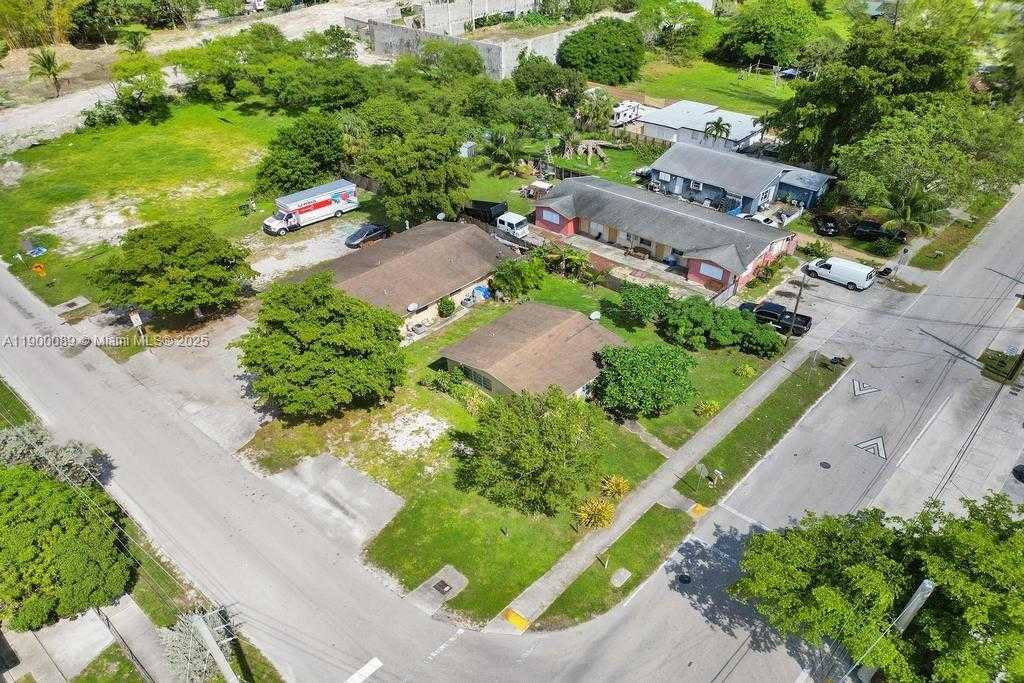 Small Image of 2321 NORTH WEST 20TH ST, Fort Lauderdale Number 13