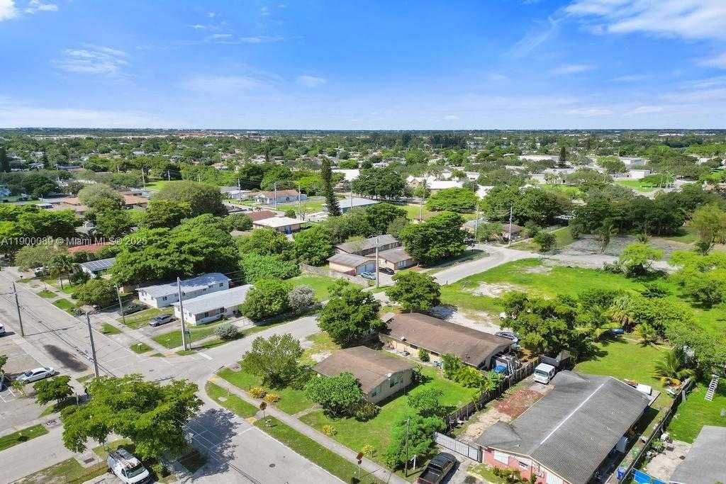 Small Image of 2321 NORTH WEST 20TH ST, Fort Lauderdale Number 15