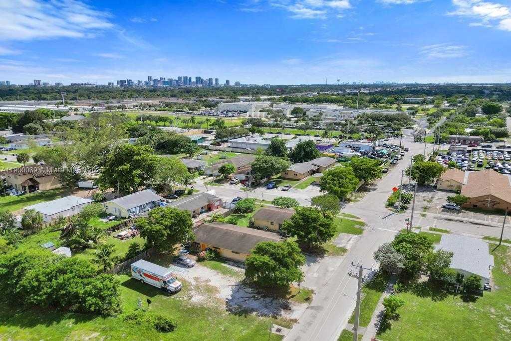 Small Image of 2321 NORTH WEST 20TH ST, Fort Lauderdale Number 18
