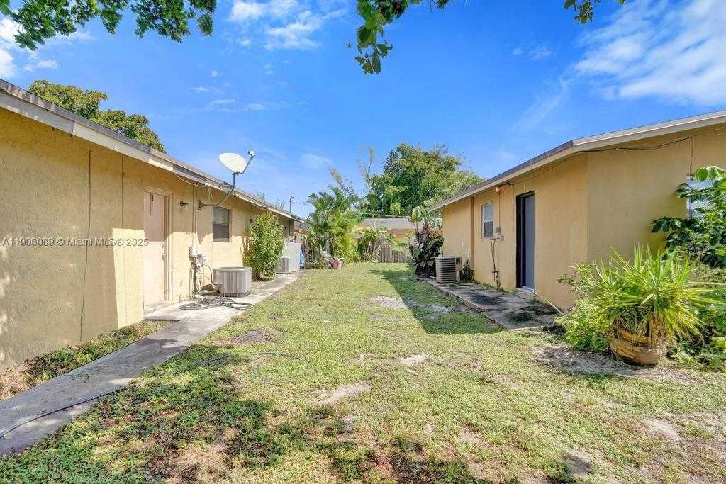 Small Image of 2321 NORTH WEST 20TH ST, Fort Lauderdale Number 21