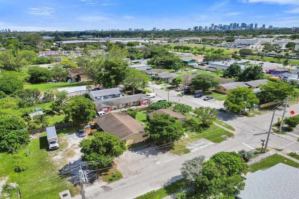 Small Image of 2321 NORTH WEST 20TH ST, Fort Lauderdale Number 22