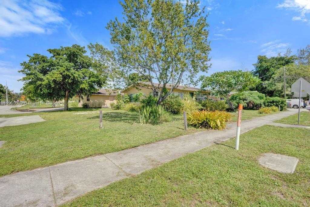 Small Image of 2321 NORTH WEST 20TH ST, Fort Lauderdale Number 25