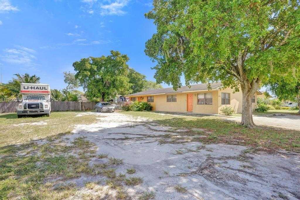 Small Image of 2321 NORTH WEST 20TH ST, Fort Lauderdale Number 3