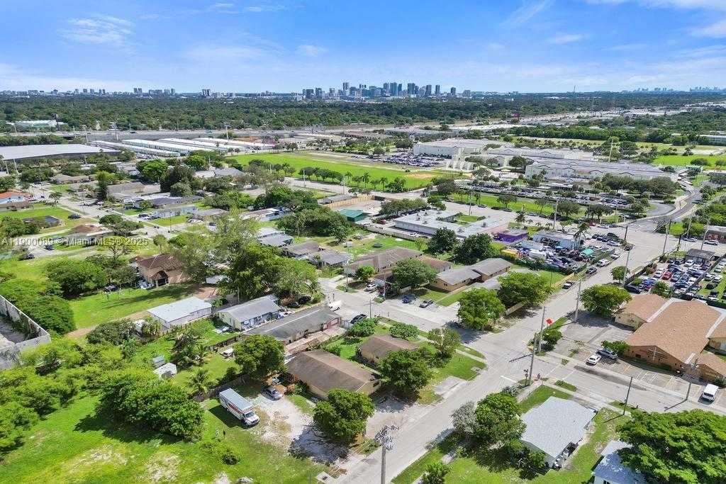 Small Image of 2321 NORTH WEST 20TH ST, Fort Lauderdale Number 9