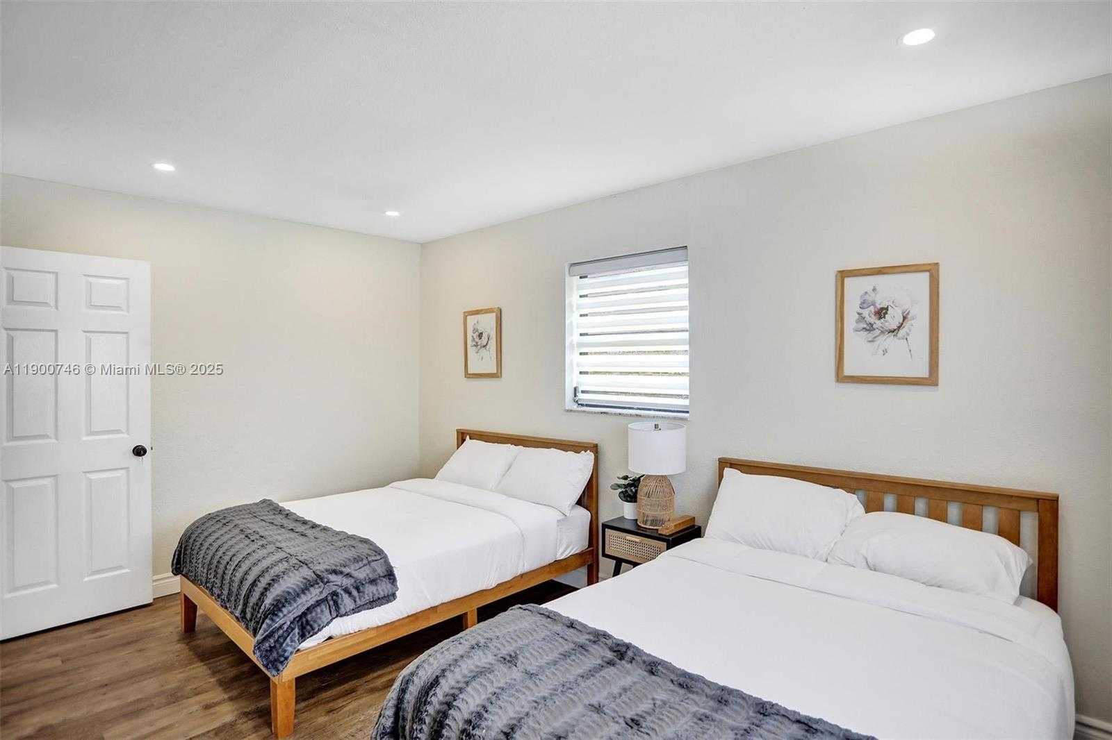 Small Image of 201 NORTH EAST 2ND AVE, Dania Beach Number 10