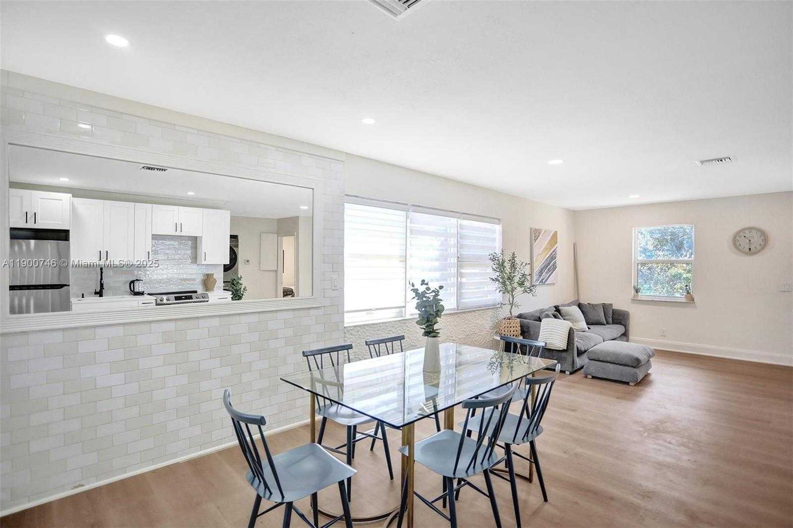 Small Image of 201 NORTH EAST 2ND AVE, Dania Beach Number 15