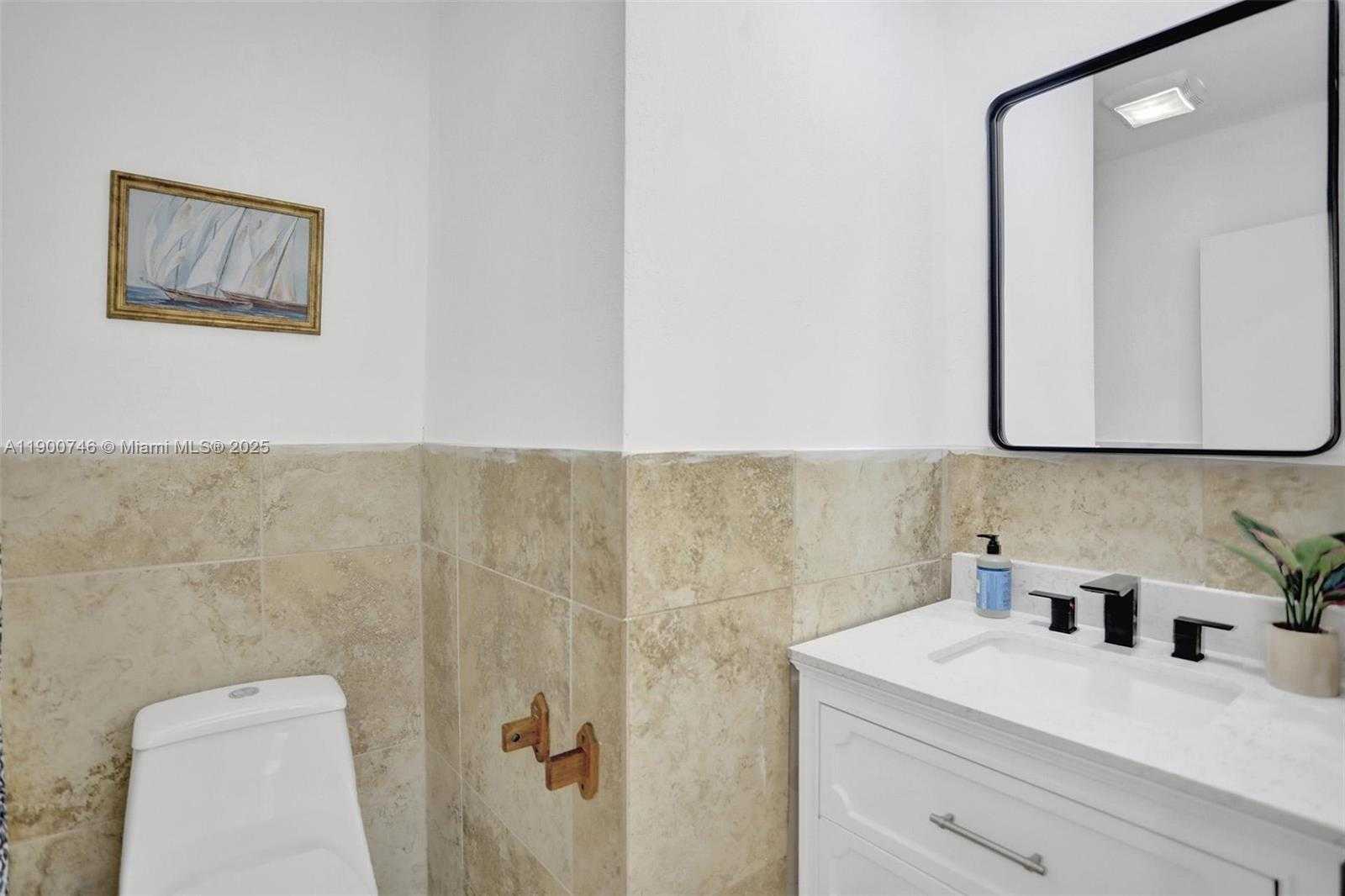 Small Image of 201 NORTH EAST 2ND AVE, Dania Beach Number 17