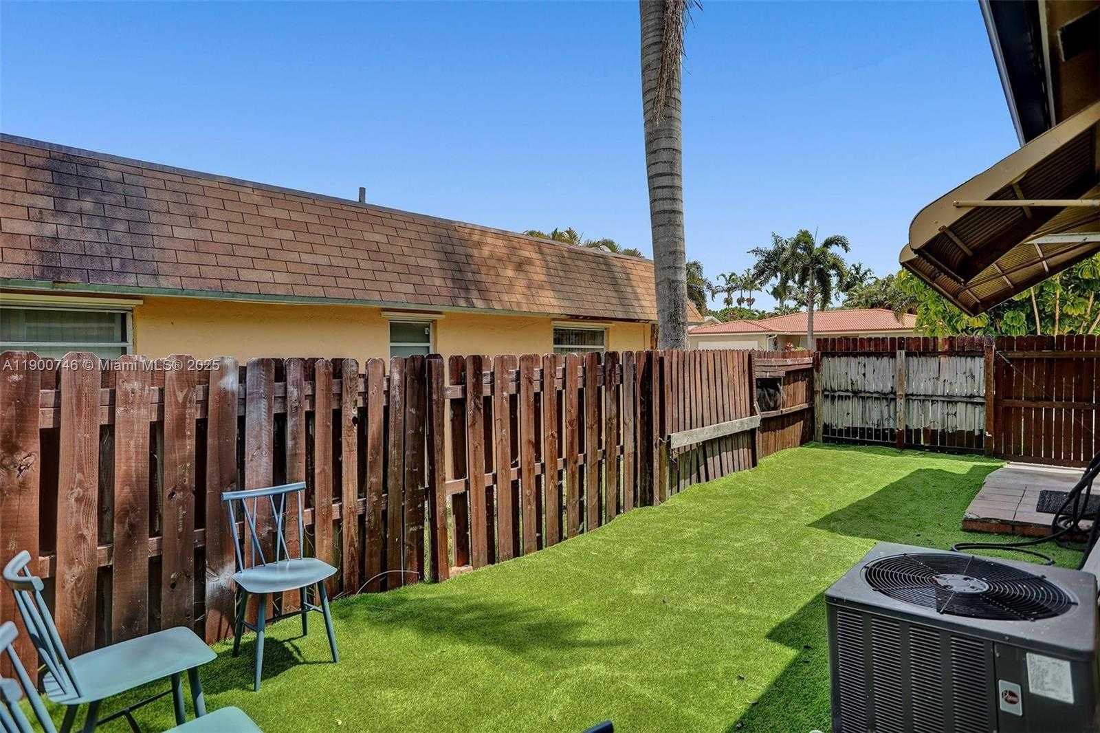 Small Image of 201 NORTH EAST 2ND AVE, Dania Beach Number 22