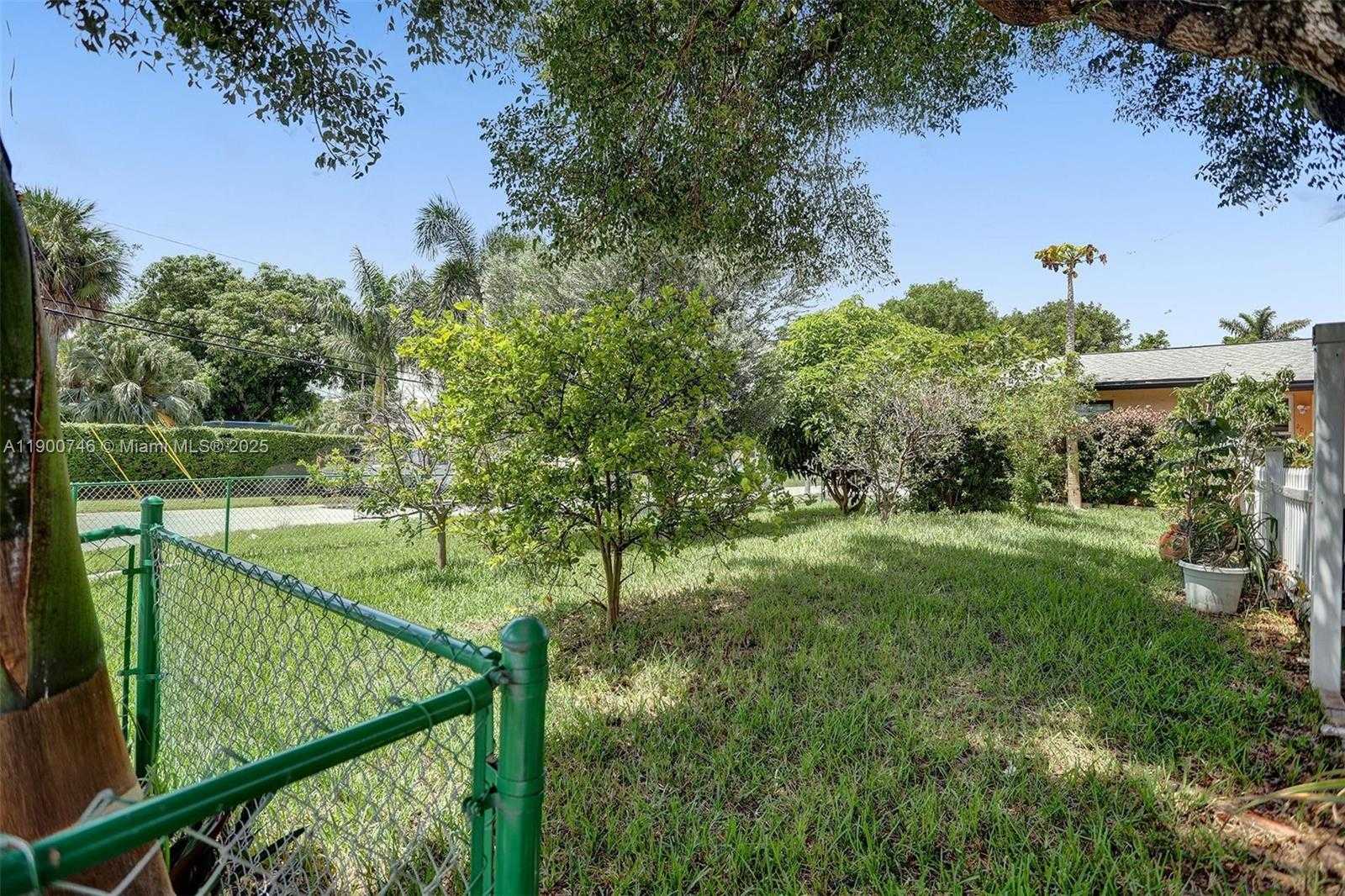 Small Image of 201 NORTH EAST 2ND AVE, Dania Beach Number 23