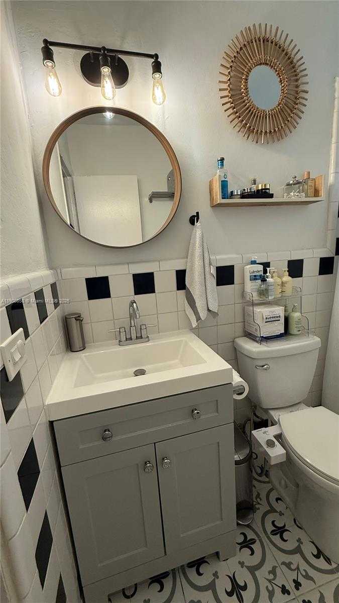 Small Image of 2 NORTH EAST 44 ST #2, Miami Number 18