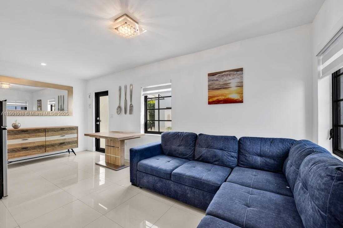 Small Image of Miami Beach Number 3