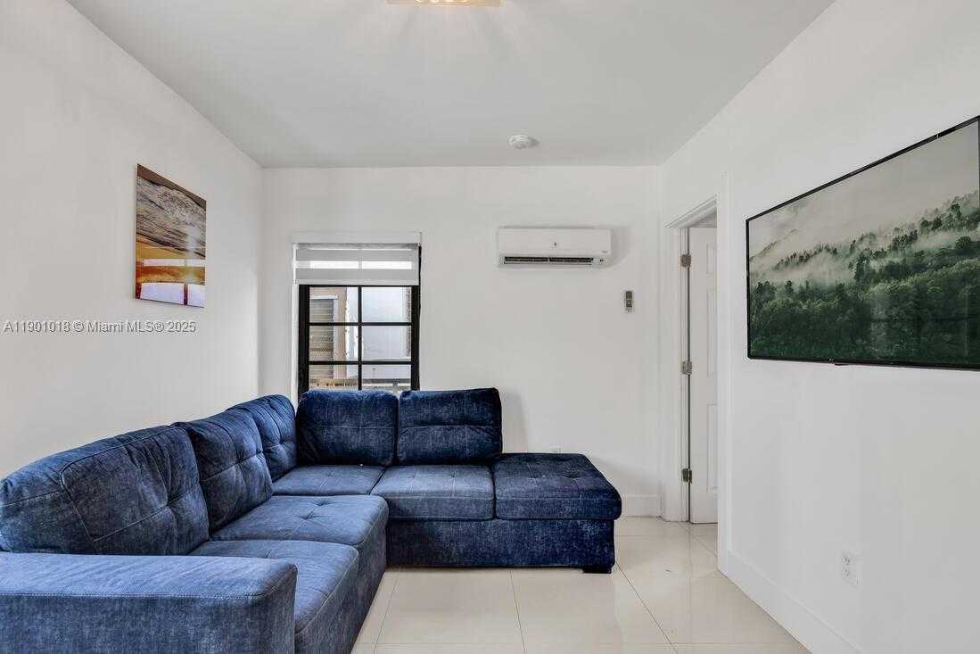 Small Image of Miami Beach Number 4