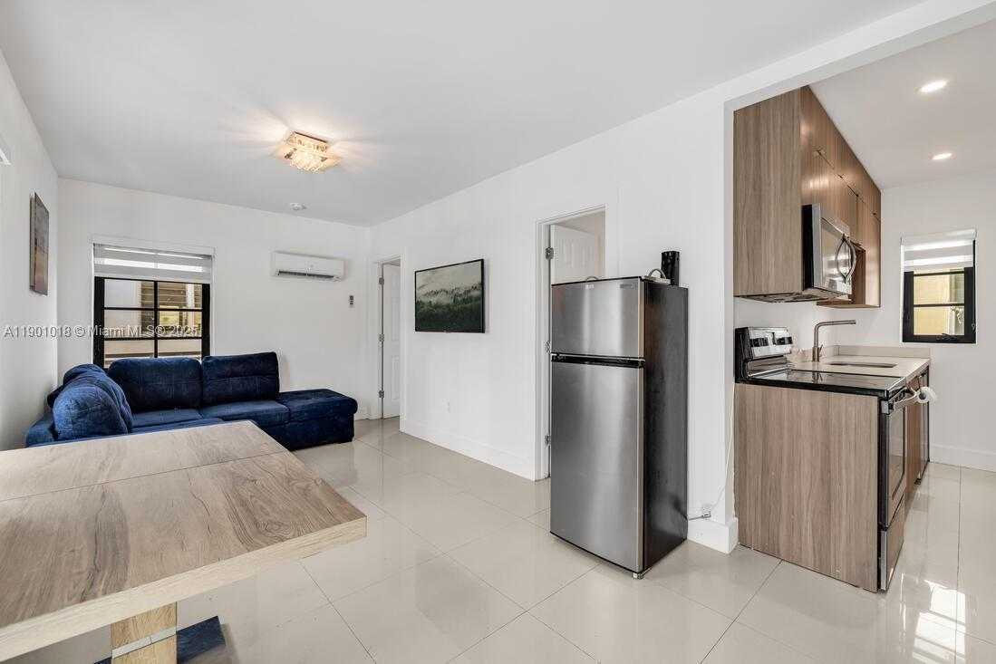 Small Image of Miami Beach Number 5