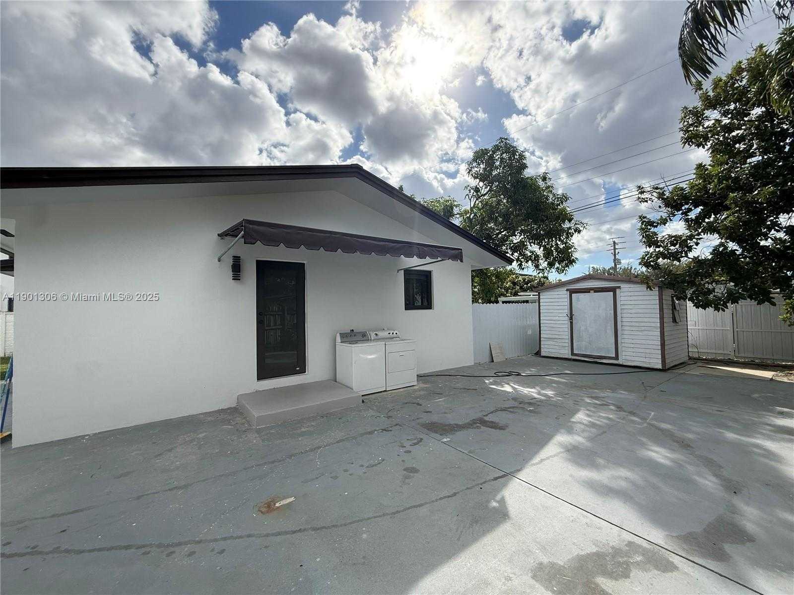 Small Image of 160 EAST 34TH ST, Hialeah Number 22