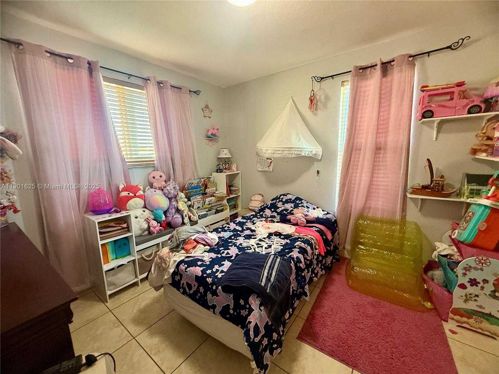 Small Image of 4201 SOUTH WEST 7TH ST, Miami Number 4