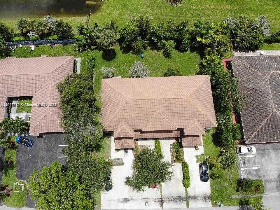 Small Image of 8706 NORTH WEST 38TH DR, Coral Springs Number 4