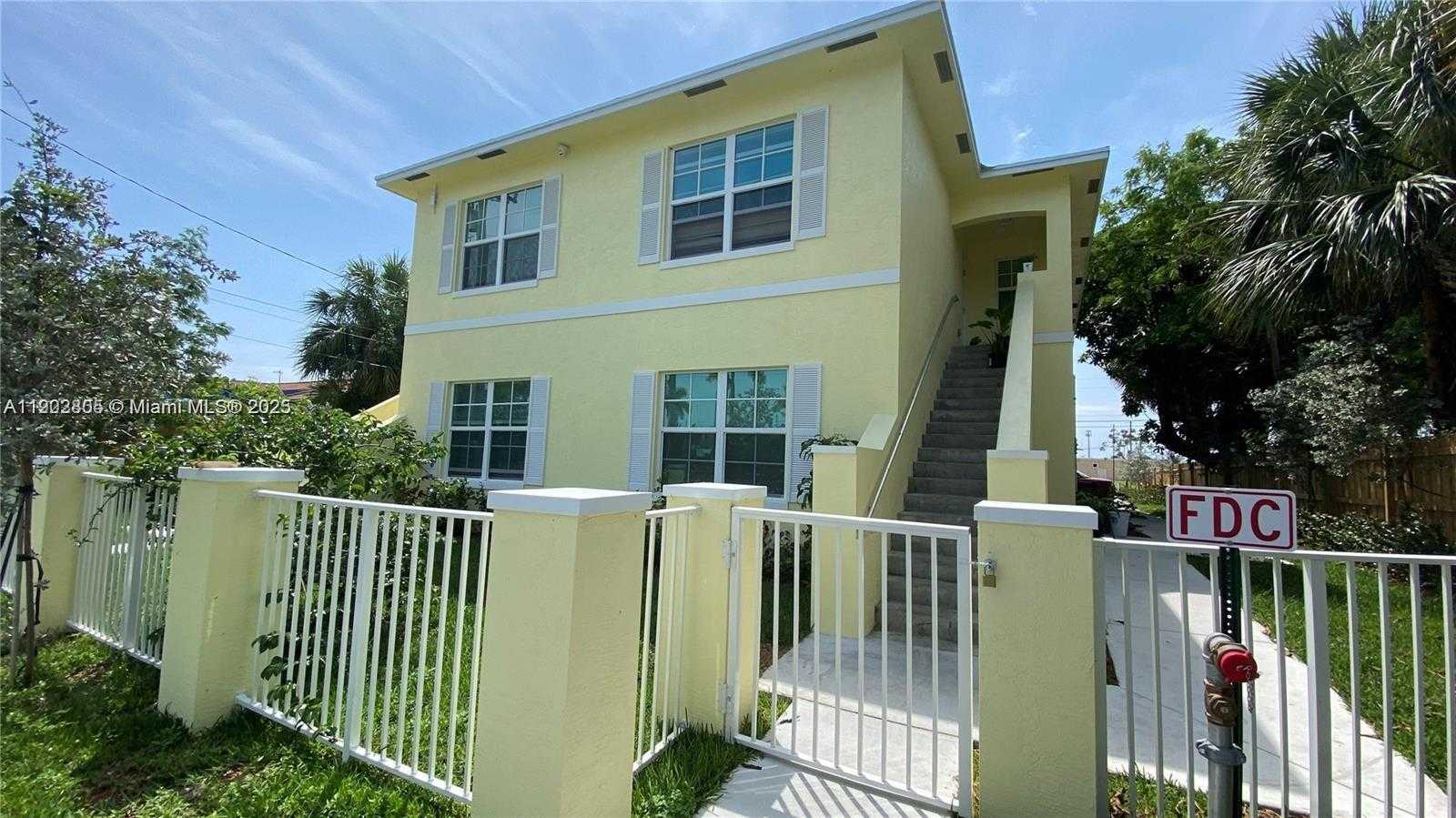 Small Image of 56 WEST 12TH ST, Riviera Beach Number 3
