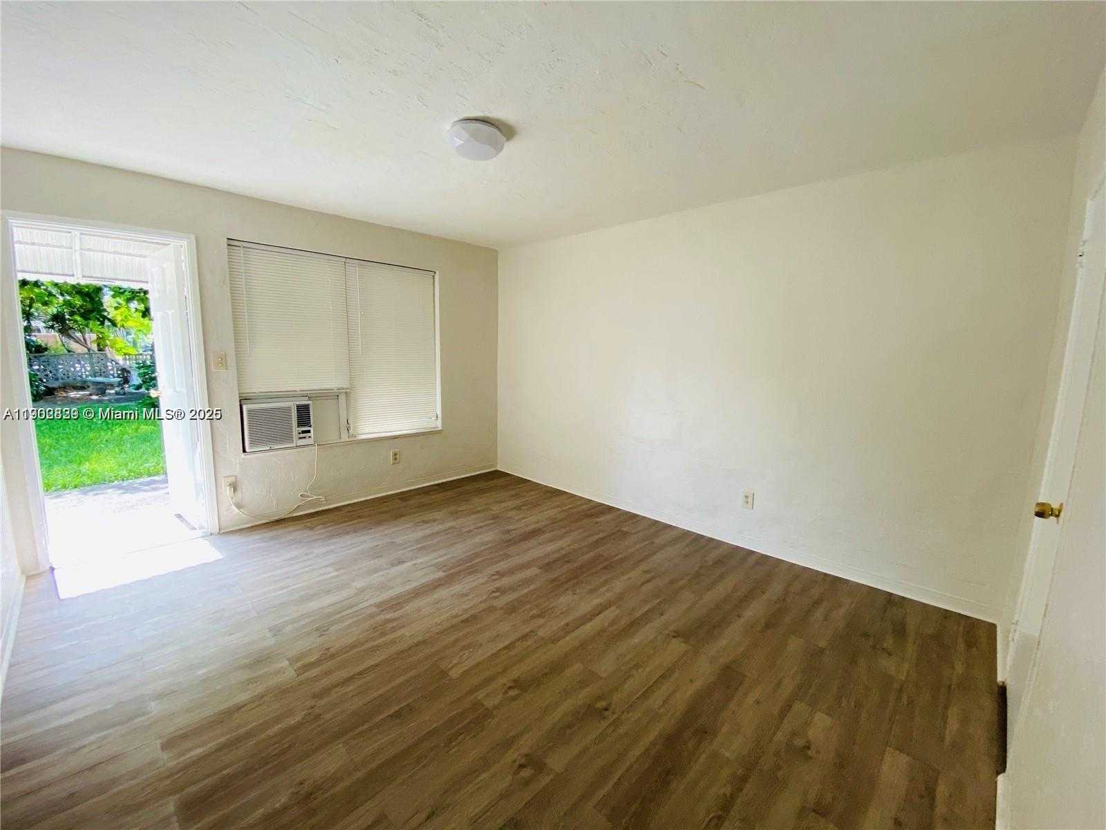 Small Image of 1309 NORTH 24TH AVE #2, Hollywood Number 15