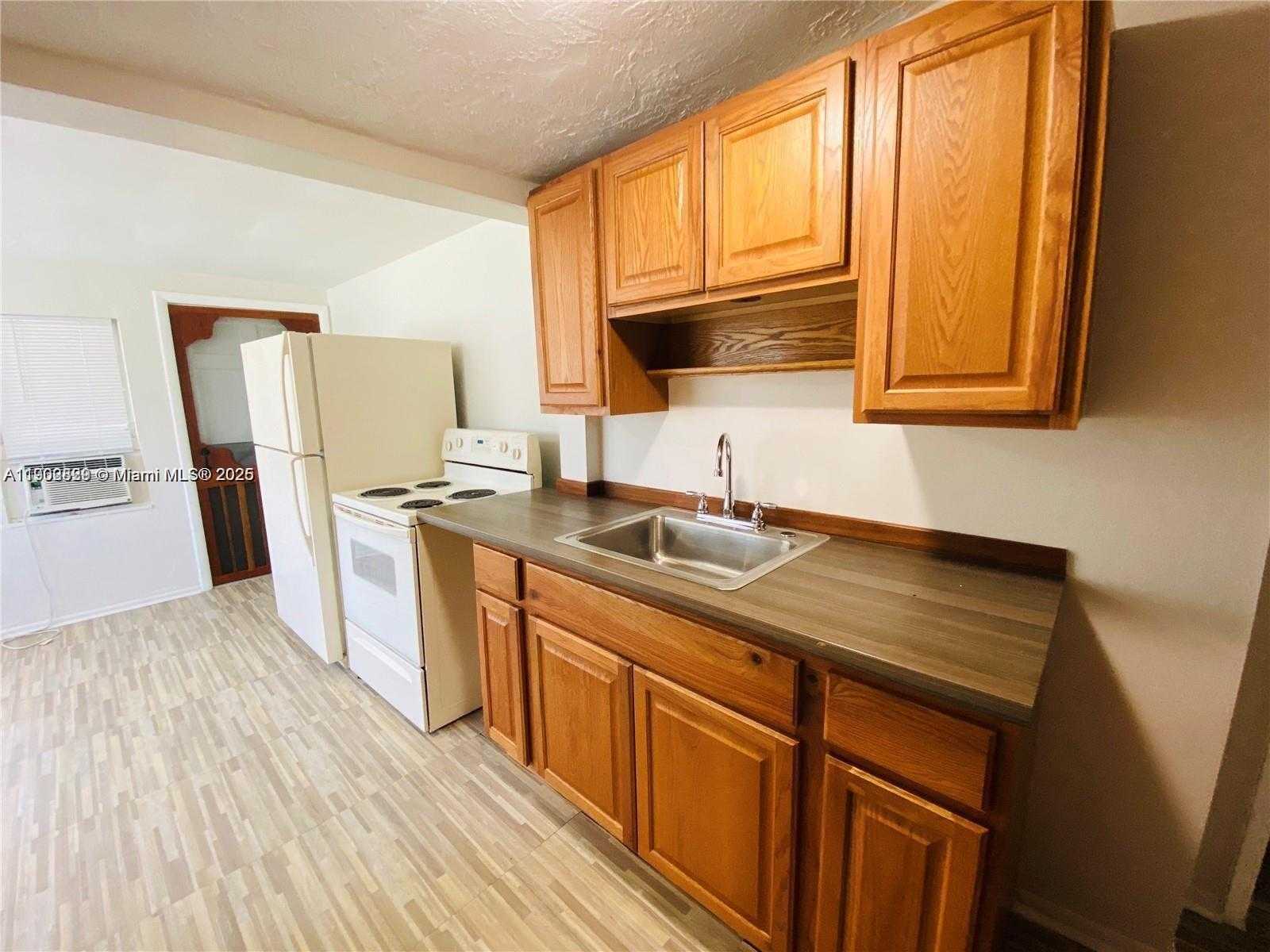 Small Image of 1309 NORTH 24TH AVE #2, Hollywood Number 16