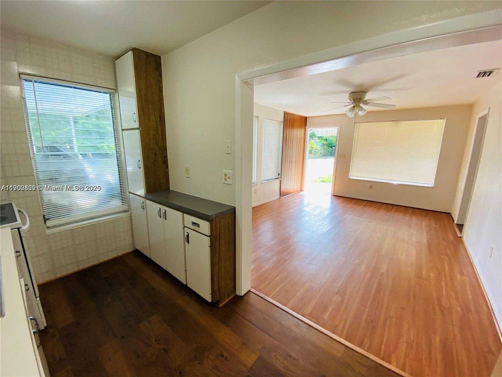 Small Image of 1309 NORTH 24TH AVE #2, Hollywood Number 23