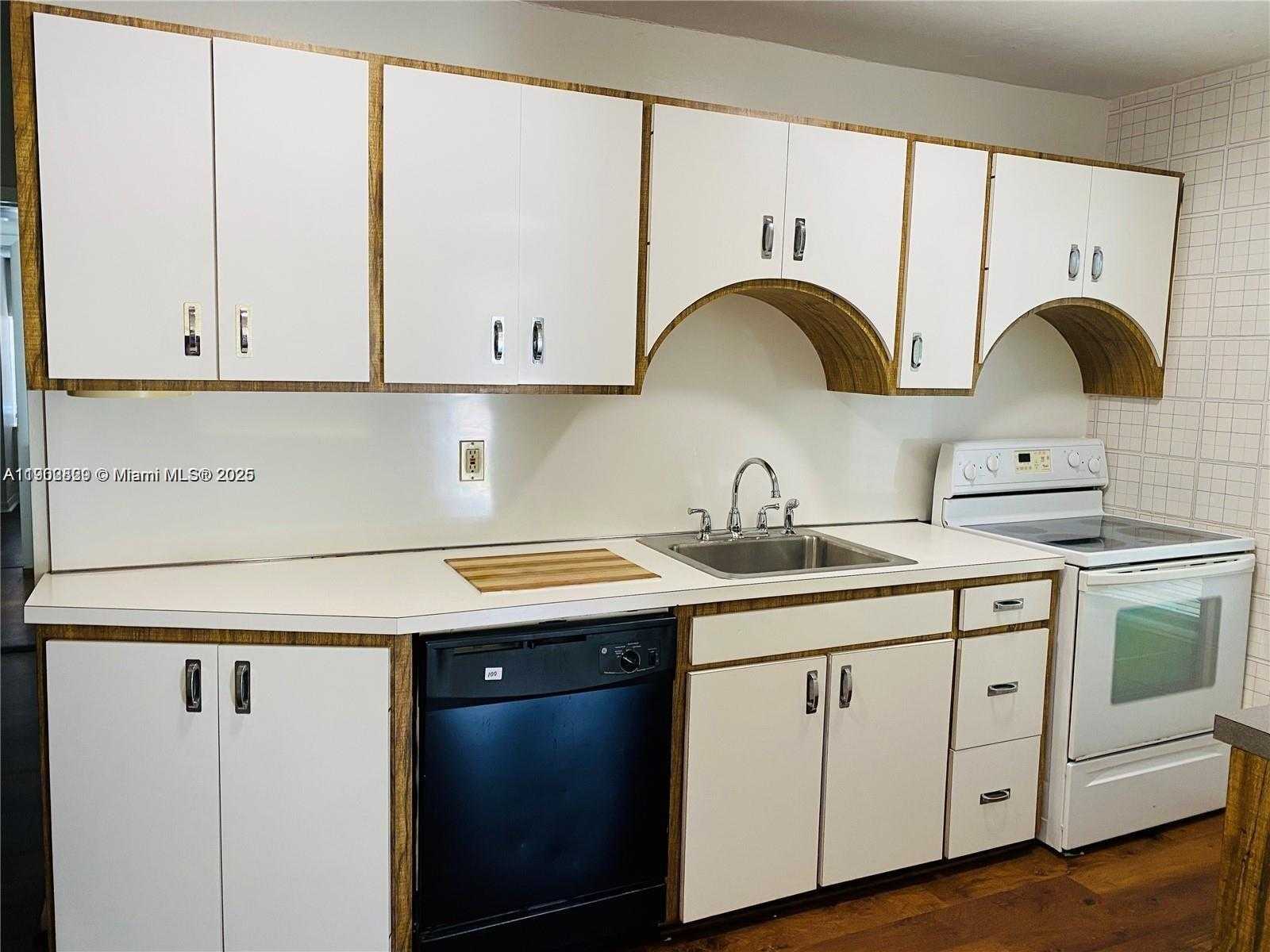 Small Image of 1309 NORTH 24TH AVE #2, Hollywood Number 24