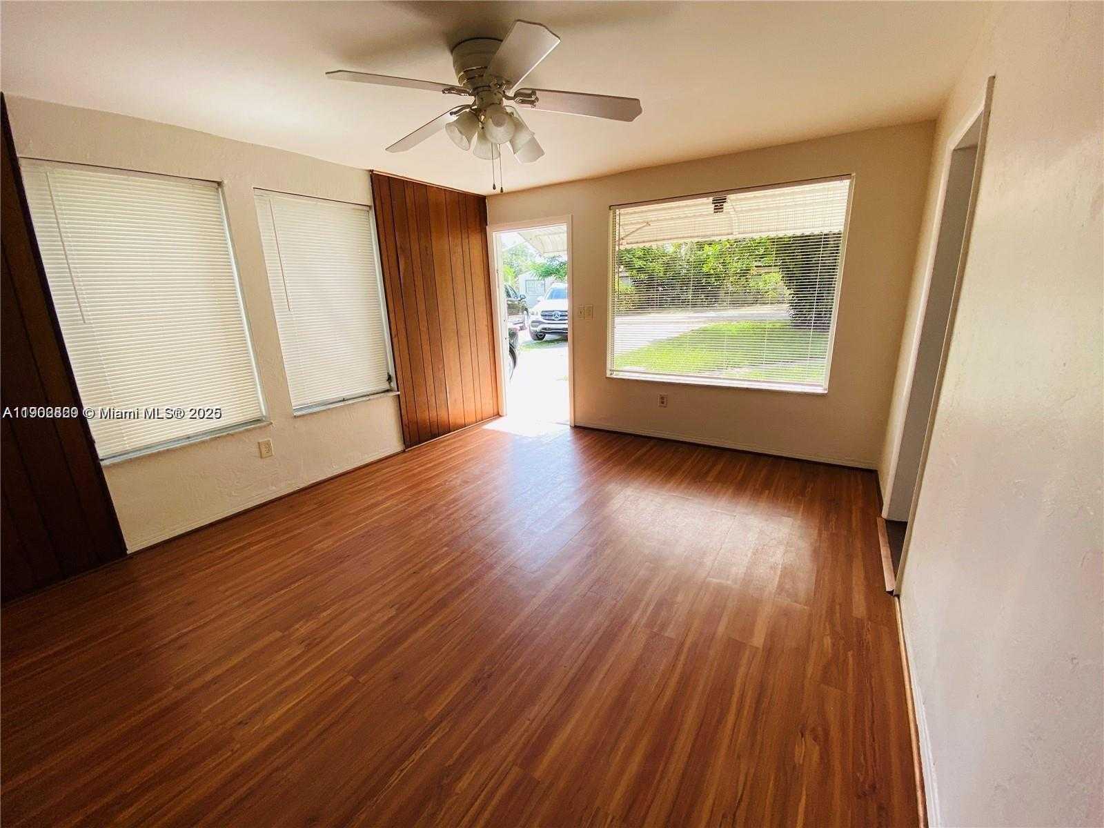 Small Image of 1309 NORTH 24TH AVE #2, Hollywood Number 26