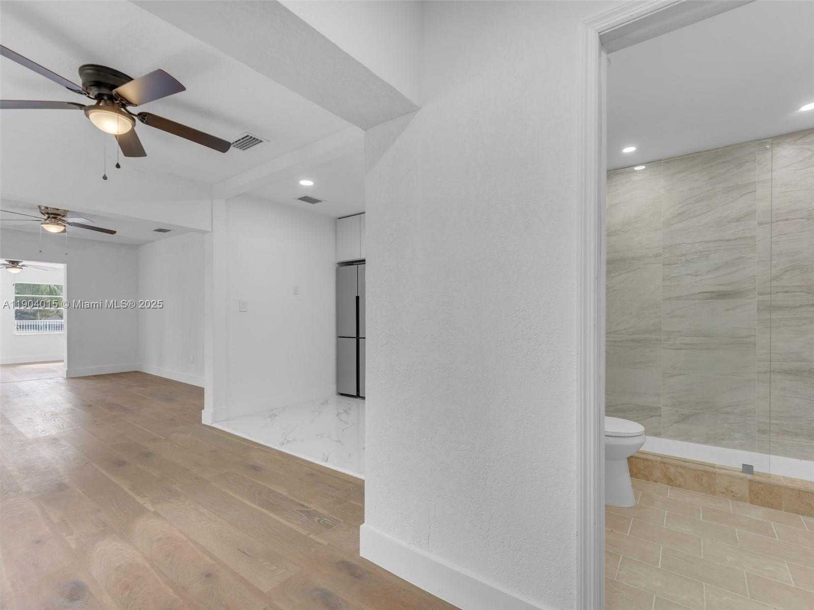Small Image of 520 NORTH WEST 32ND PL, Miami Number 18