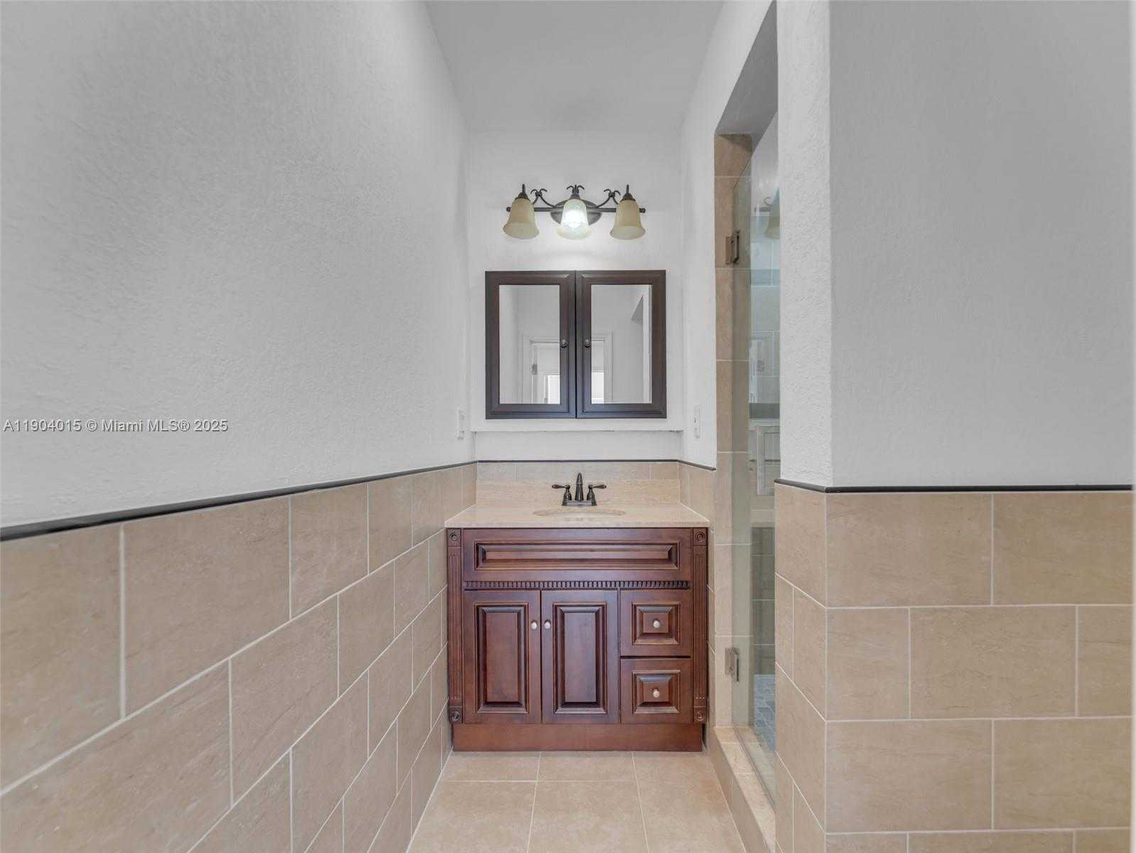 Small Image of 520 NORTH WEST 32ND PL, Miami Number 26