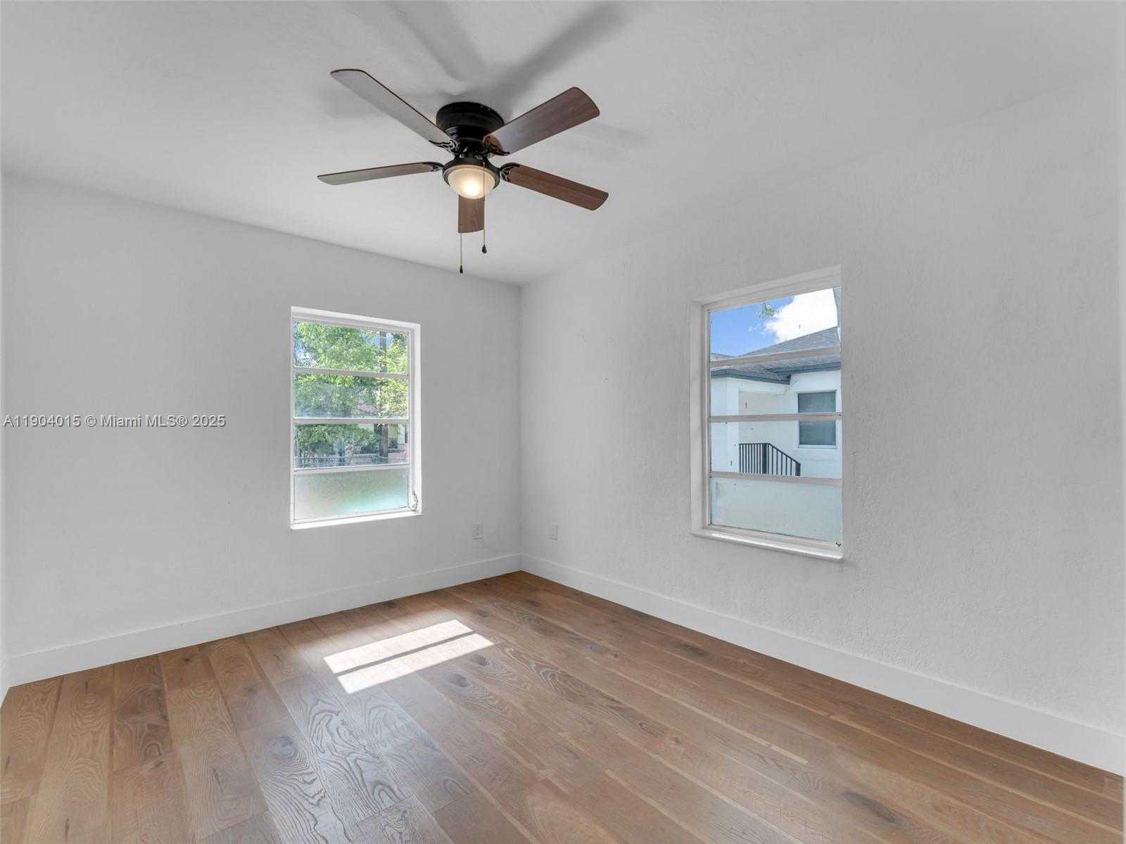 Small Image of 520 NORTH WEST 32ND PL, Miami Number 29