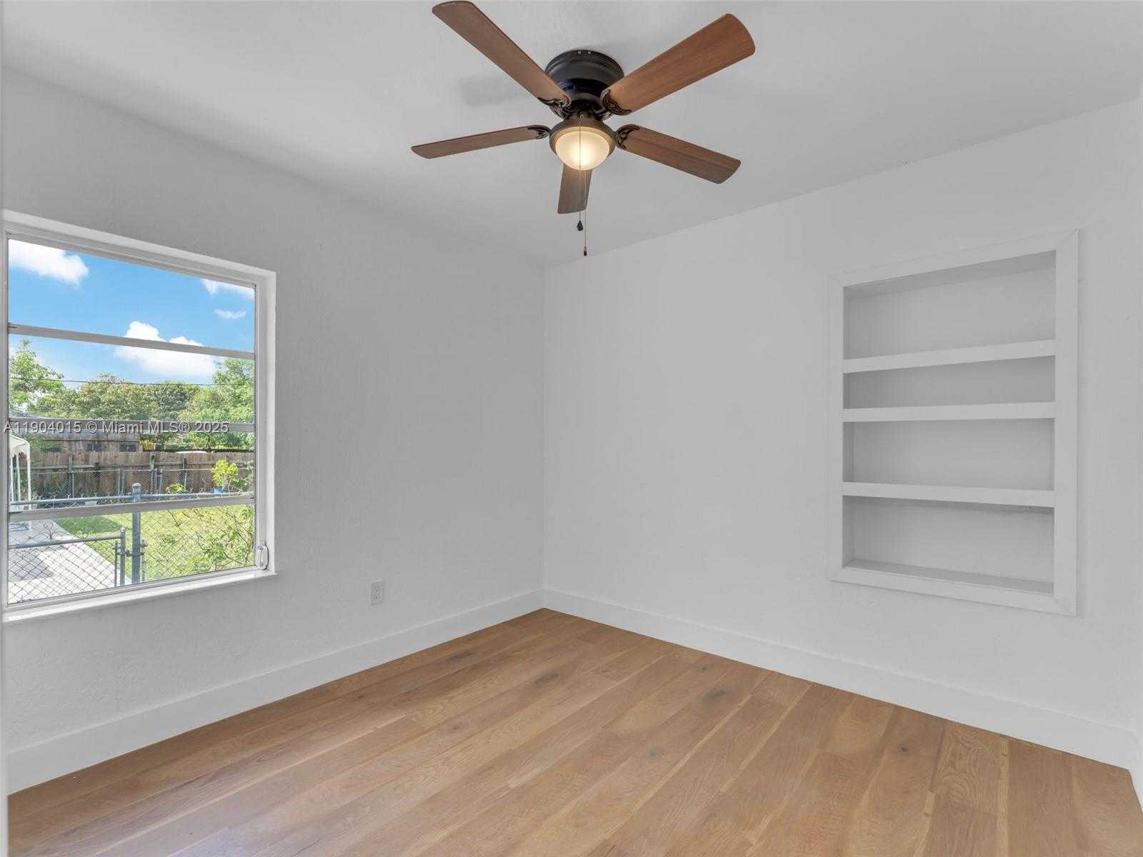 Small Image of 520 NORTH WEST 32ND PL, Miami Number 33