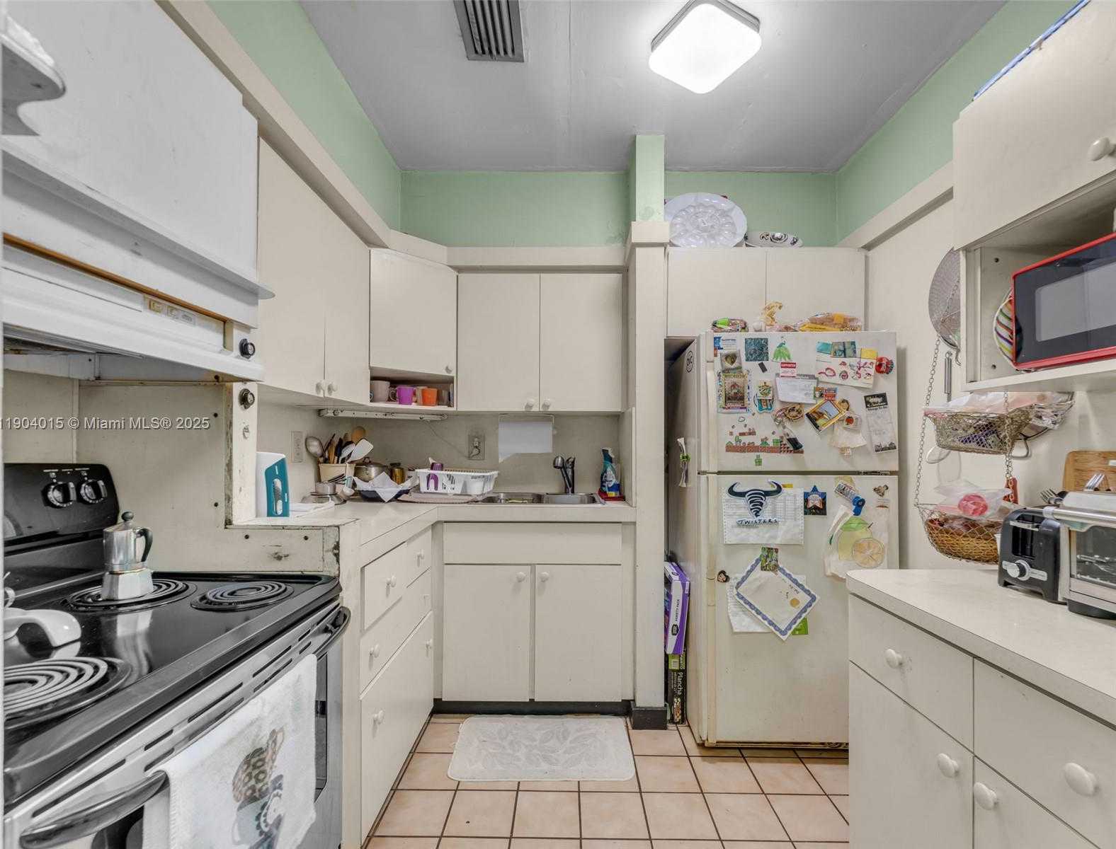 Small Image of 520 NORTH WEST 32ND PL, Miami Number 41