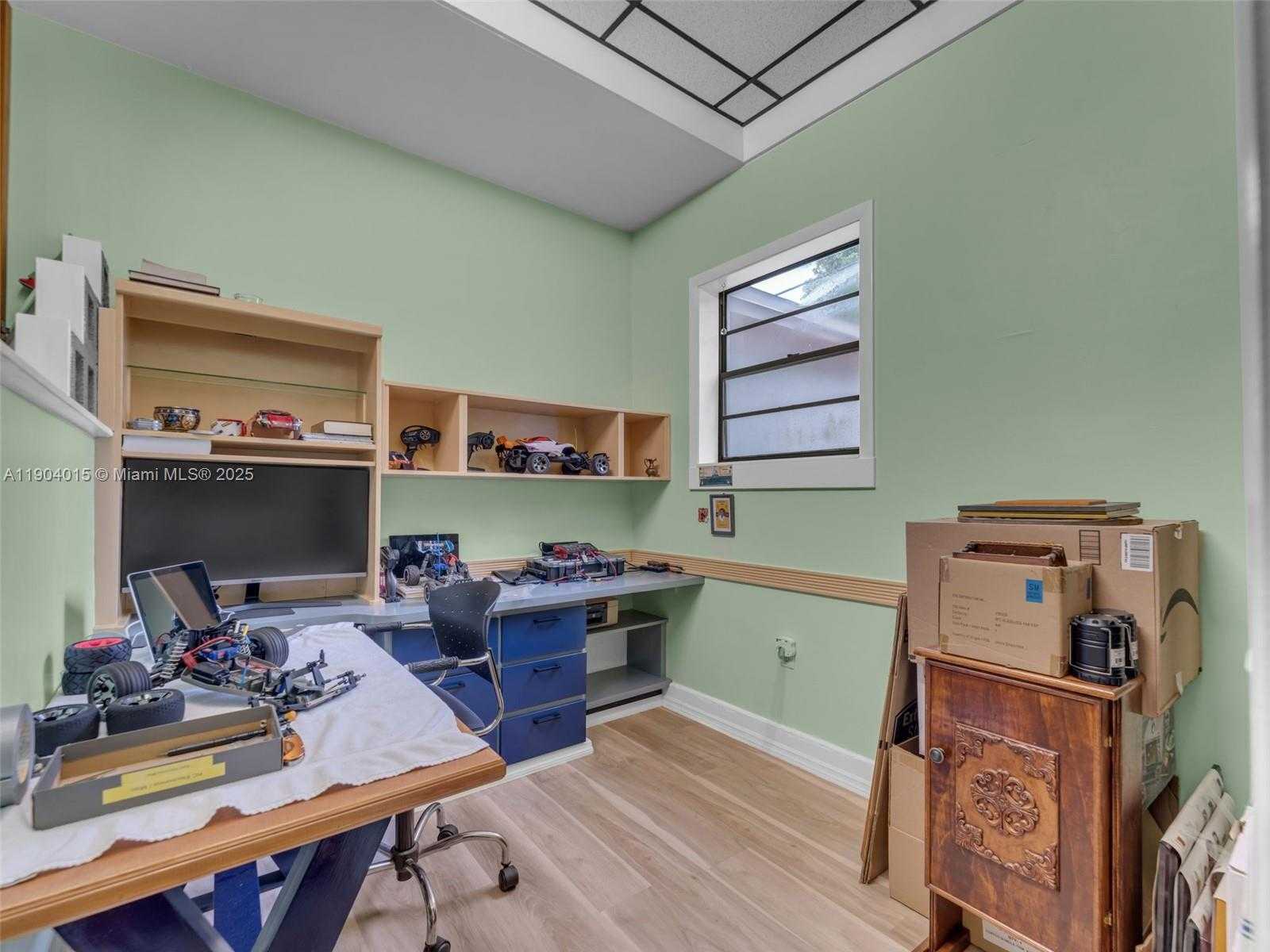 Small Image of 520 NORTH WEST 32ND PL, Miami Number 51