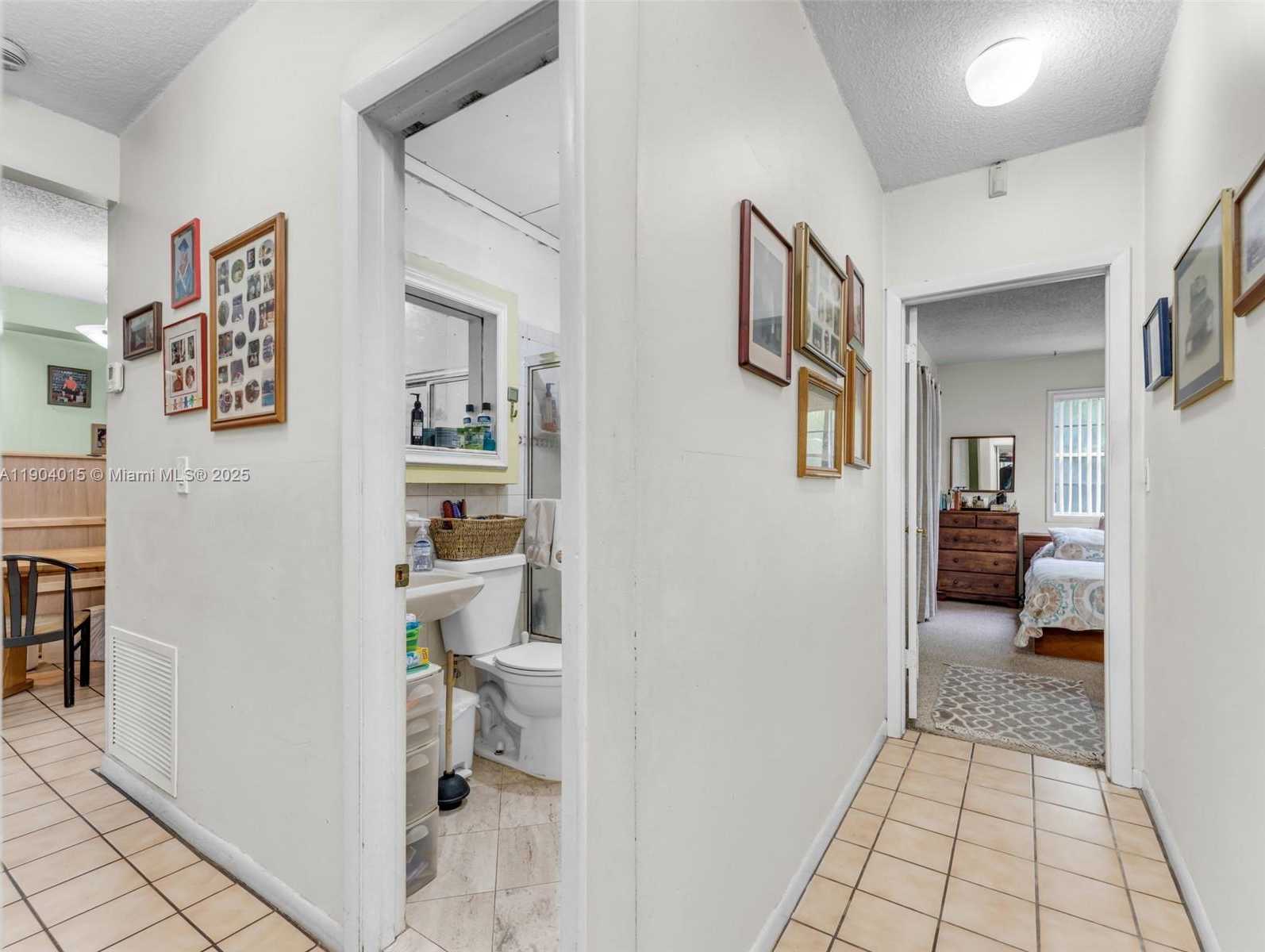 Small Image of 520 NORTH WEST 32ND PL, Miami Number 56