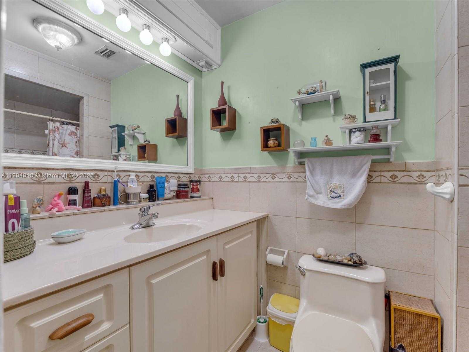 Small Image of 520 NORTH WEST 32ND PL, Miami Number 59